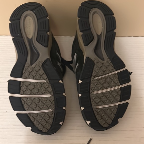 ASICS, Mephisto, New Balance 990 SNEAKERS . Never worn ! Size 7.5 medium - Picture 6 of 8